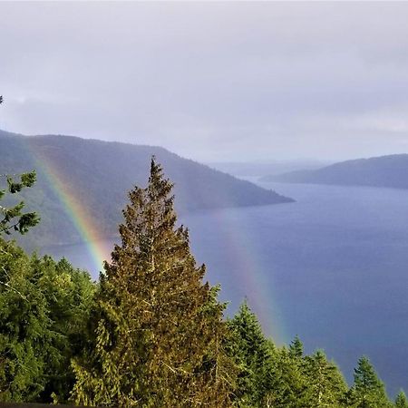 Moon Water Lodge Malahat 외부 사진