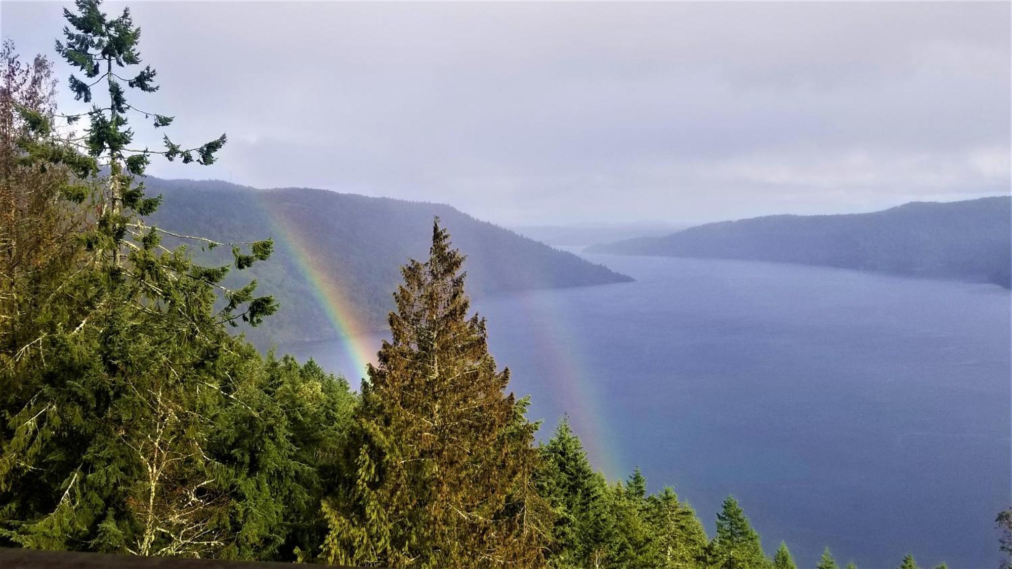 Moon Water Lodge Malahat 외부 사진