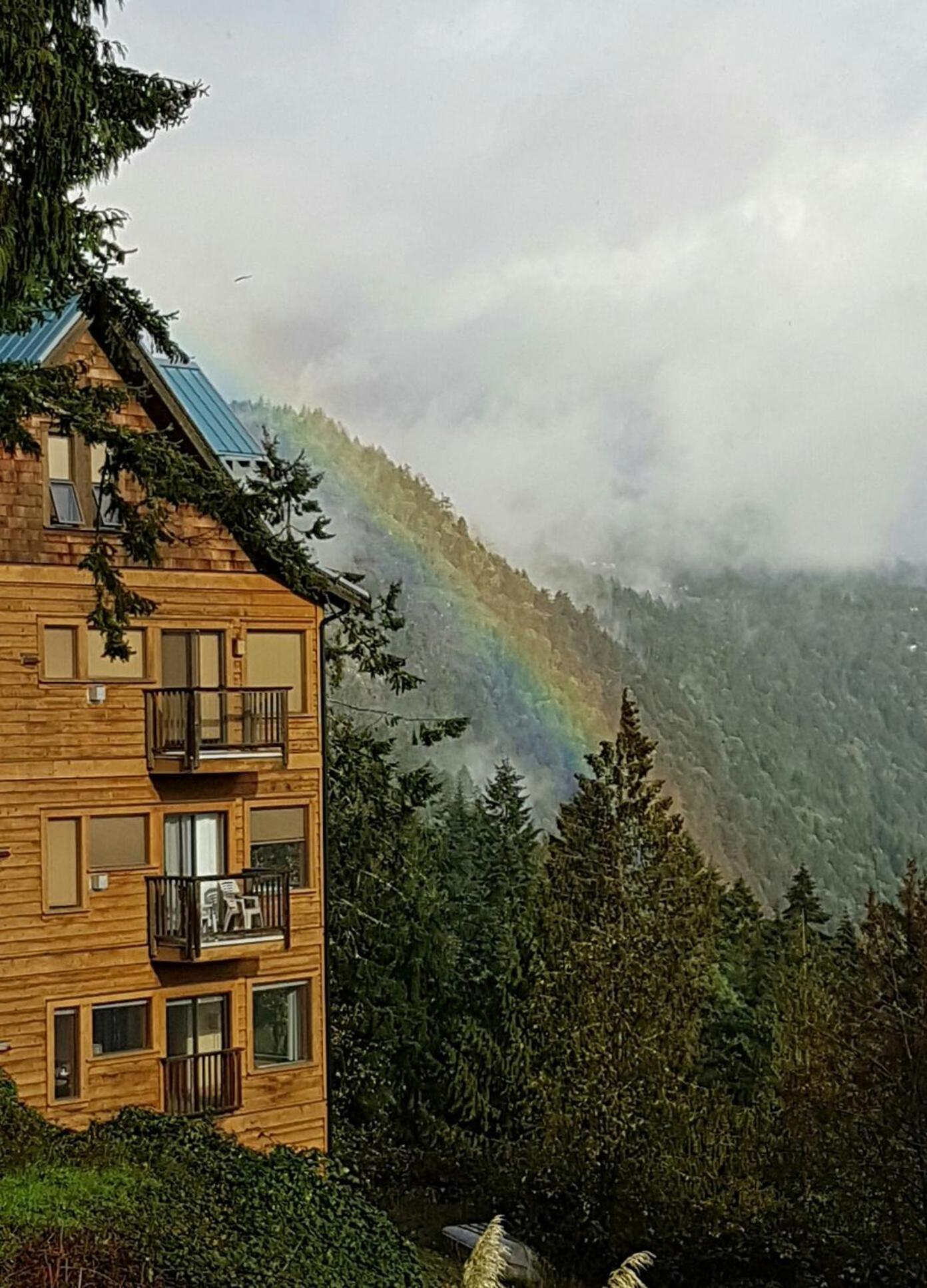 Moon Water Lodge Malahat 외부 사진