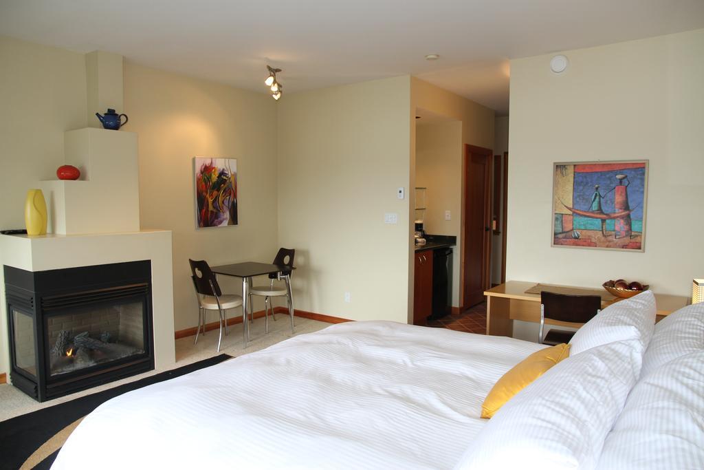 Moon Water Lodge Malahat 객실 사진