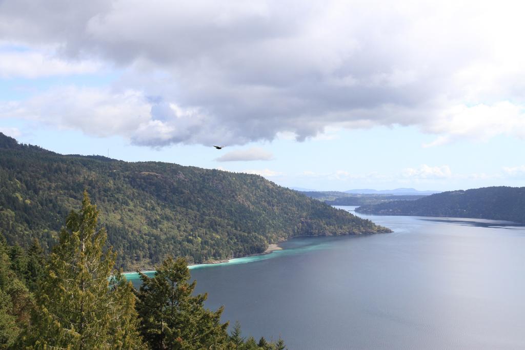 Moon Water Lodge Malahat 외부 사진