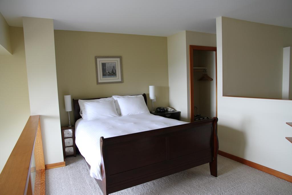 Moon Water Lodge Malahat 외부 사진